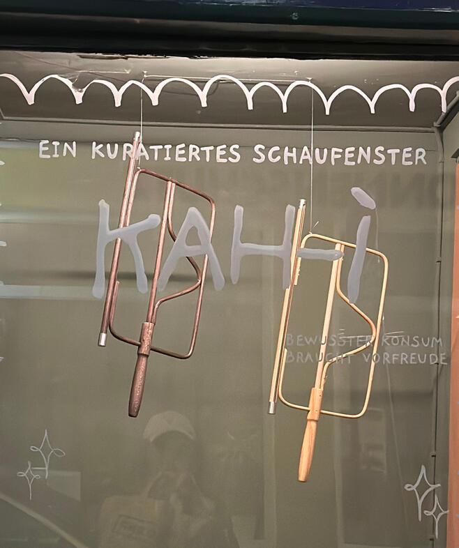 Zeitungshalter aus Holz